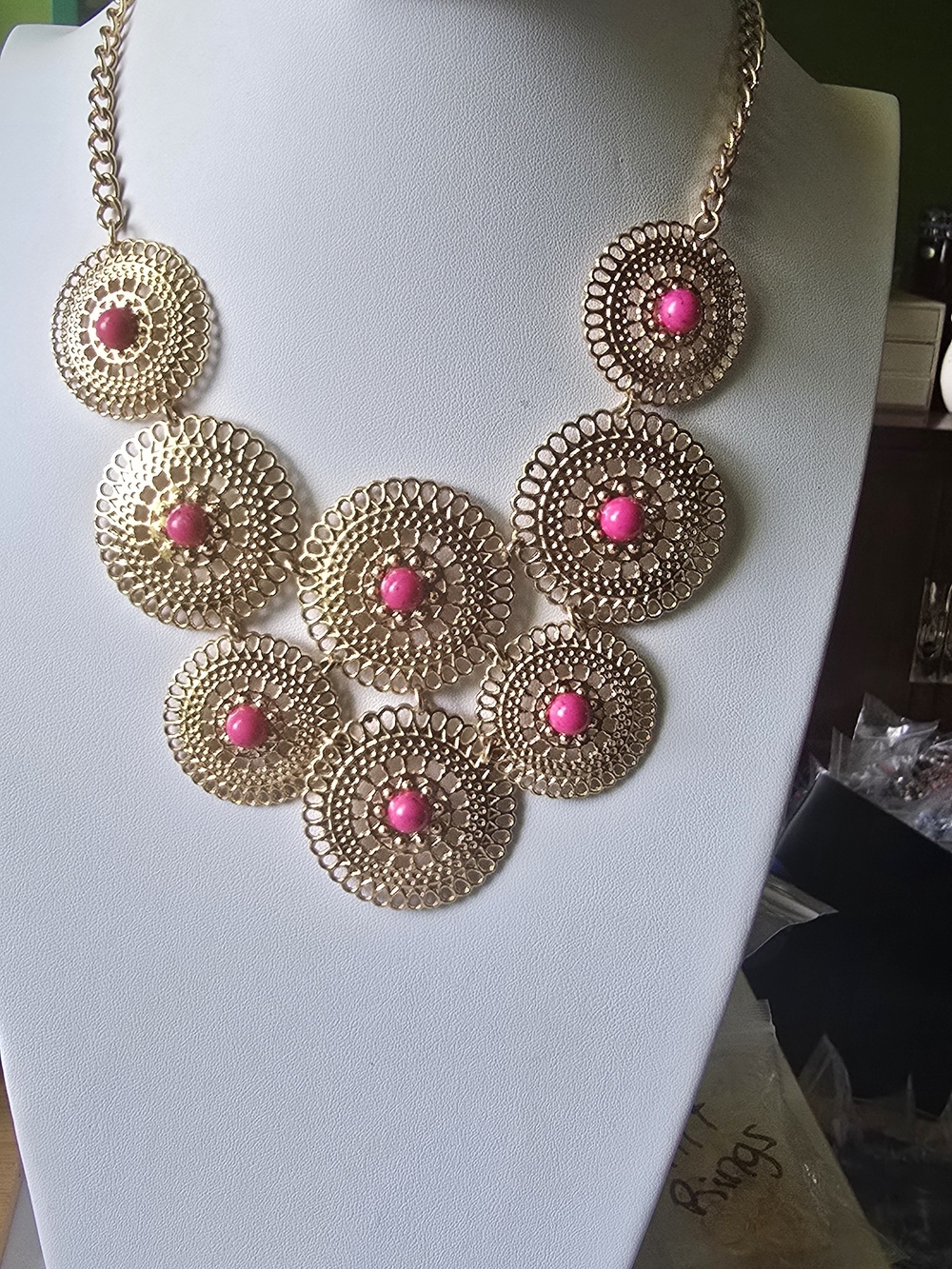 Statement Pendant Necklace in Gold & Pink Like New